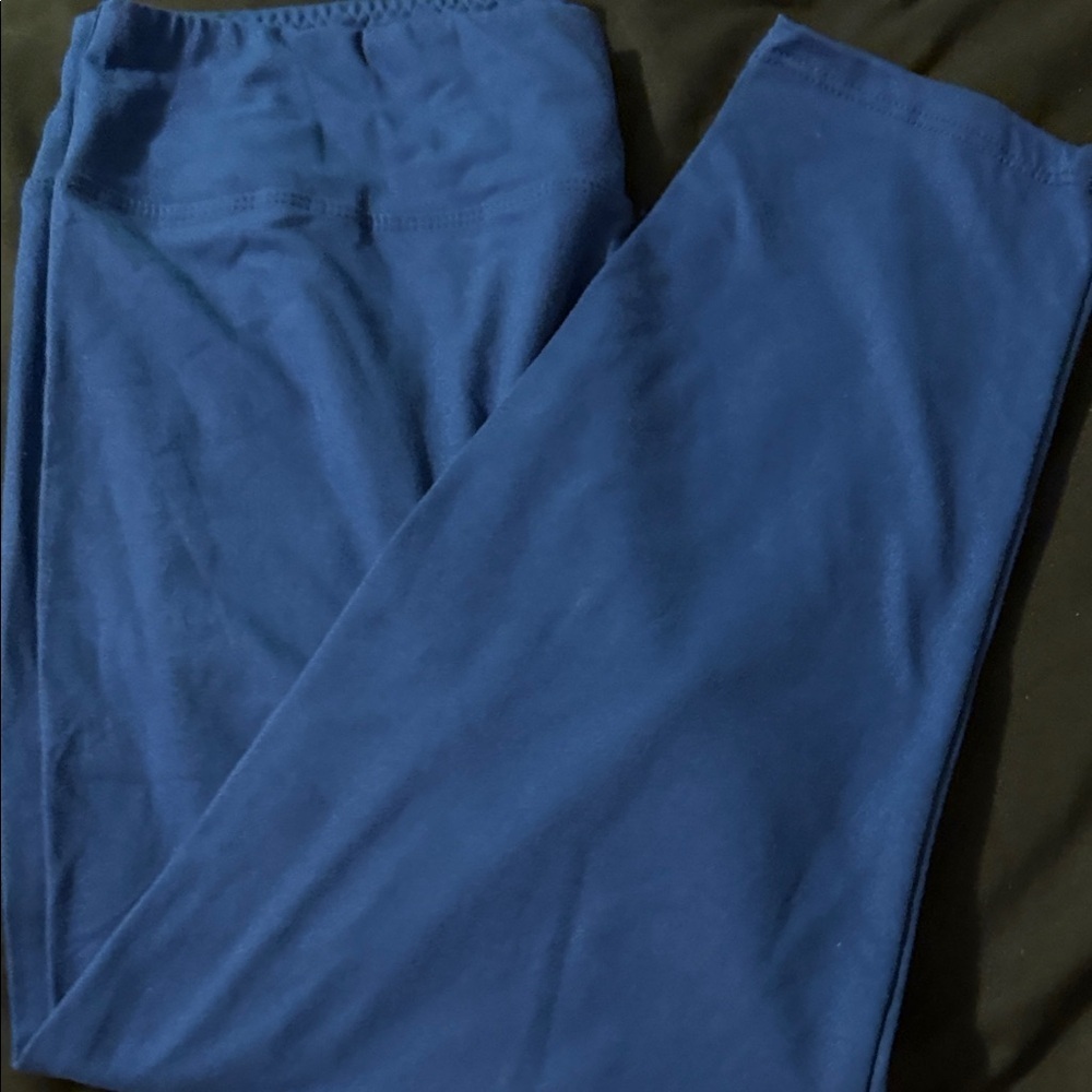 Blue capri leggings